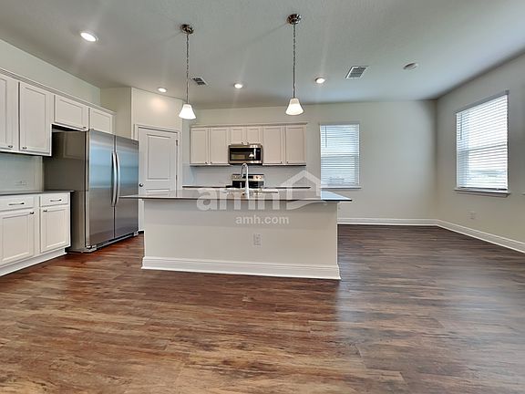 5th image of 27709 Saint Andrews Ave