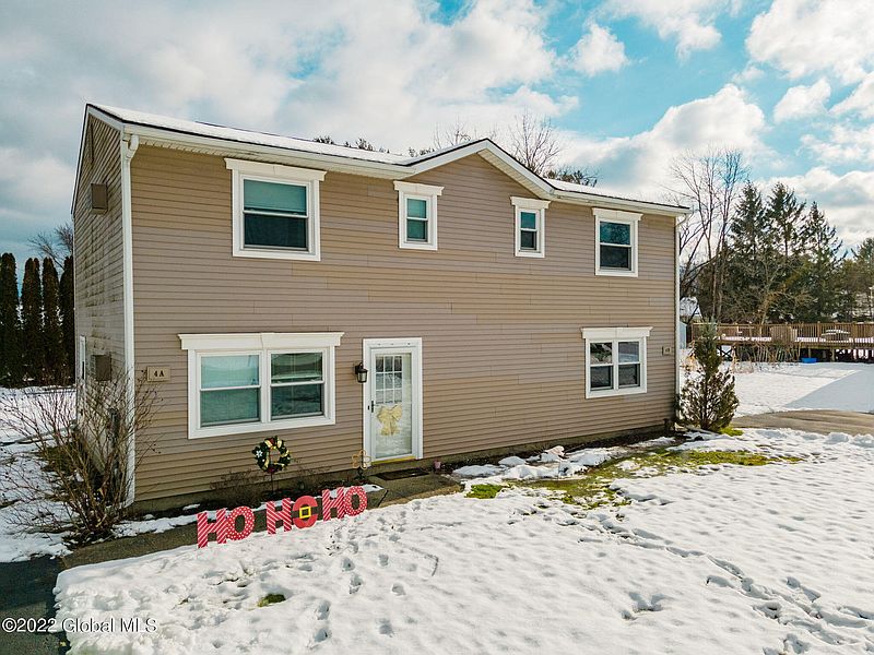 3rd image of 4 Suncrest Drive