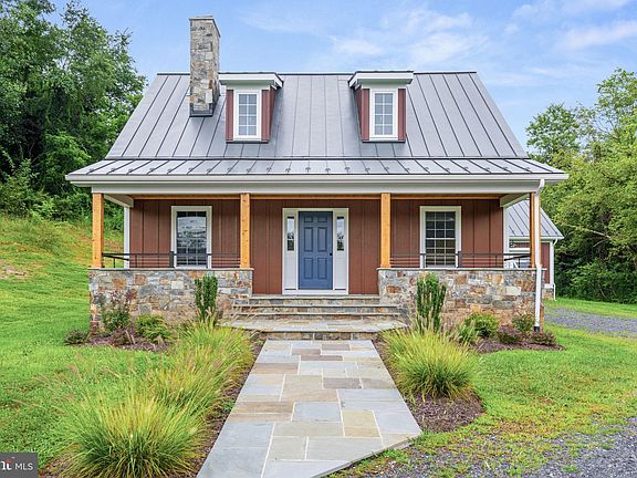 4th image of 4261 Sperryville Pike