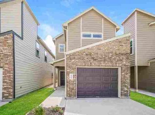 15355 Estrella Rd W, Houston, TX 77073