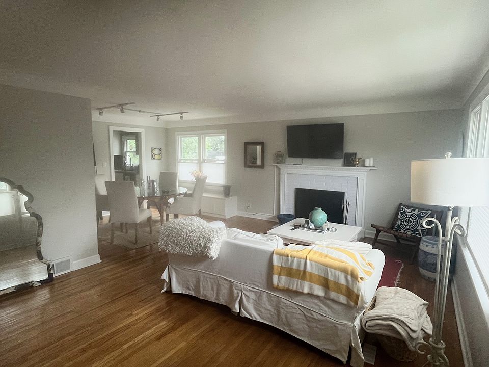 1st image of 4725 France Ave S #2