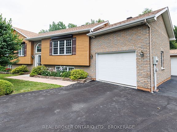 3rd image of 3213 Dornie Rd
