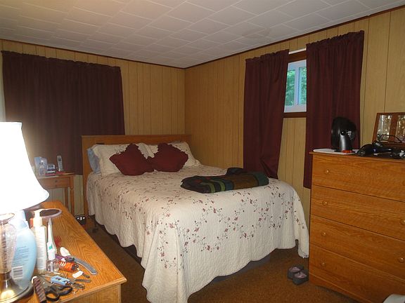 3rd image of 8 Whitney Ave