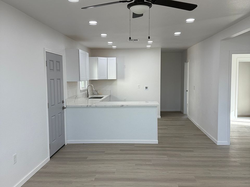 1st image of 276 San Juan St