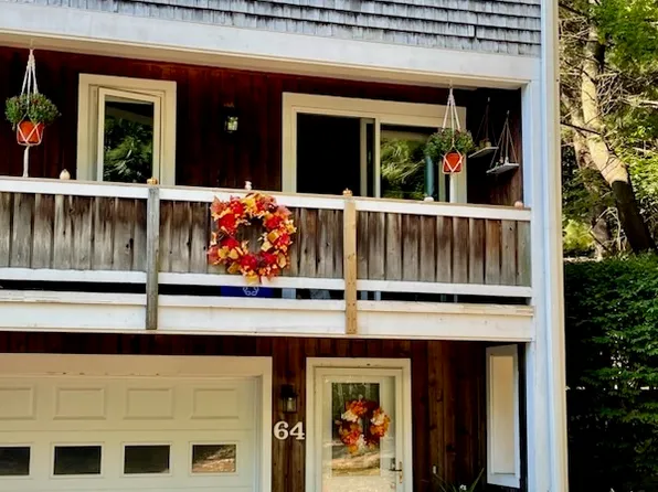 64 Songbird Lane #64, Farmington, CT 06032