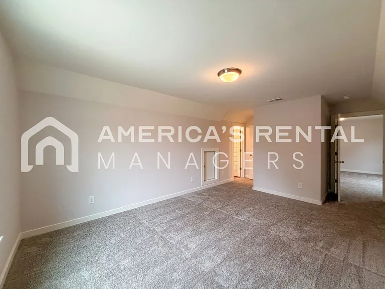 101 Townmoor Ln — Photo 42