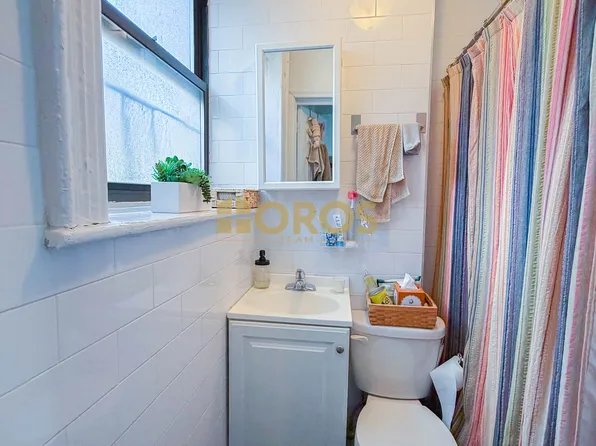 558 Broome Street image 9 of 9