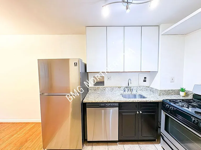 1200 S Arlington Ridge Rd #408 — Photo 8