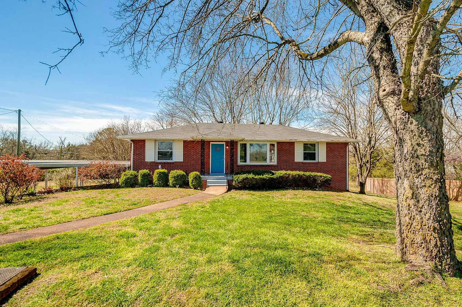 4 bed, 1850 sqft, $2,800 — Photo 1
