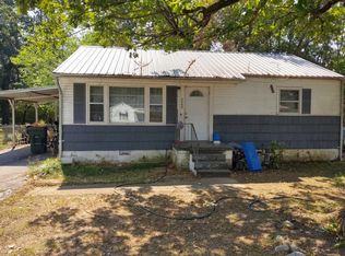 5508 Honeysuckle Dr, Chattanooga, TN 37411