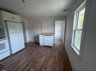 81 Cressey St #B, Henniker, NH 03242