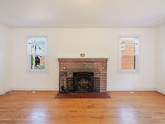 3rd image of 240 Van Buren St NW
