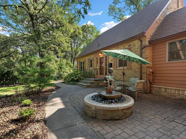 872 River Ln, Anoka, MN 55303