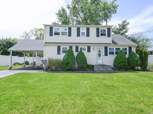 19 Midday Drive, Centereach, NY 11720