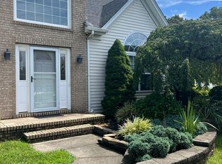 1411 Oakwood Hollow Ln, Toms River, NJ