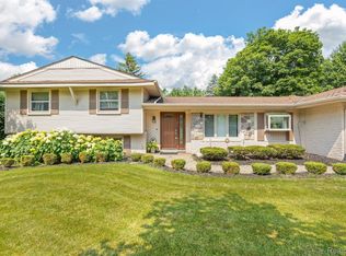 6648 Timber Ridge Dr, Bloomfield Hills, MI 48301