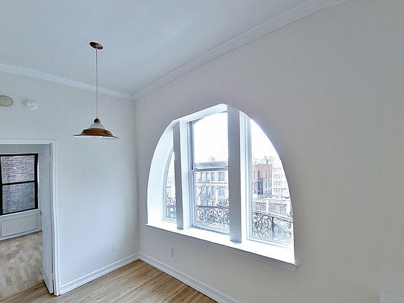 2nd image of 78 W 85th St APT 5B