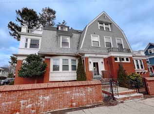 60 S Angell St #2, Providence, RI 02906