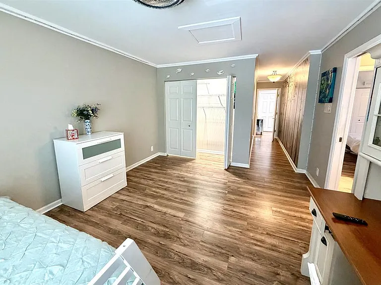 6075 Glendale Dr — Photo 6