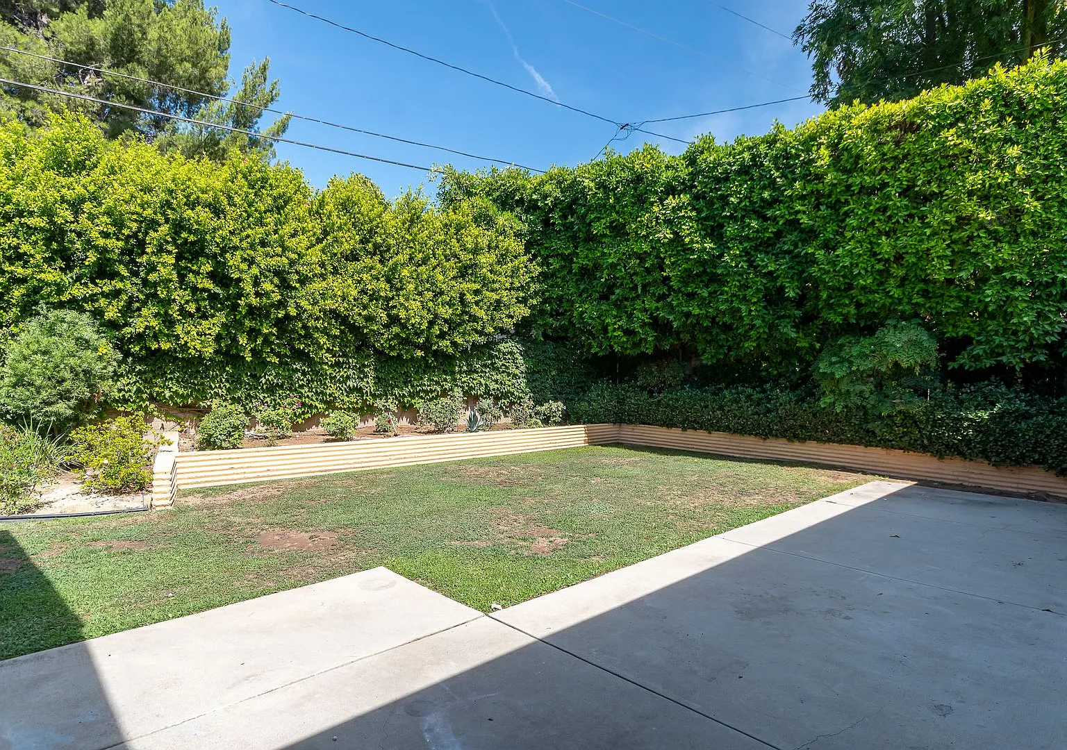 4 Bed / 2 Bath Single Family Home in a Beautiful La Canada Flintridge Neighborhood — Photo 3