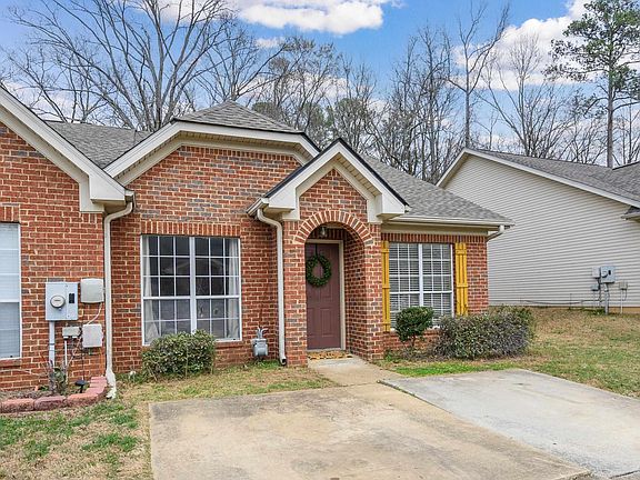 3rd image of 2785 Southwood Ln