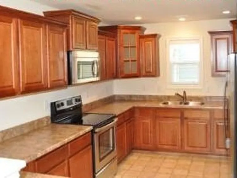 53 Fuller Cir — Photo 8