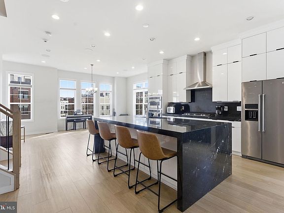 4th image of 22160 Penelope Heights Ter