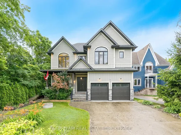1648 Roslyn Ave, Innisfil, ON L9S 4N2