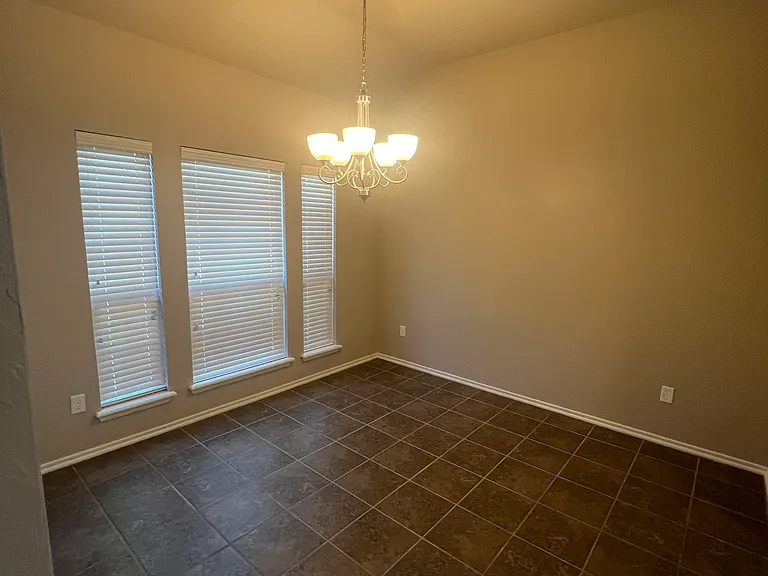 18509 Agua Dr — Photo 3