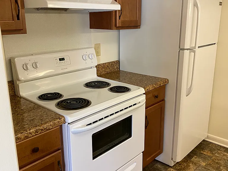 220 Elm St #221 — Photo 5