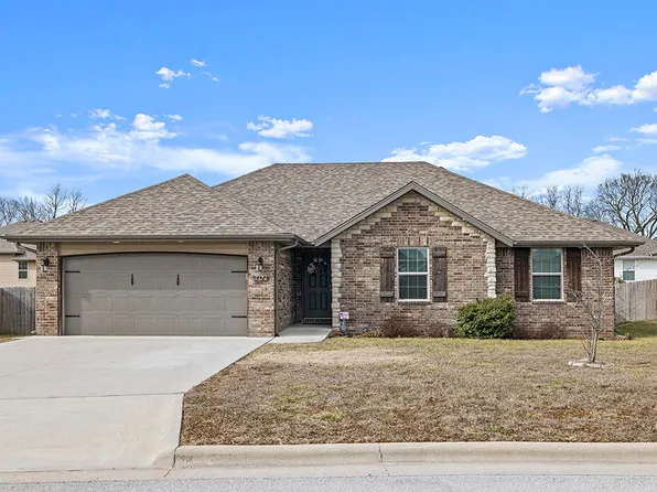 5674 W Pecan Street, Springfield, MO 65802