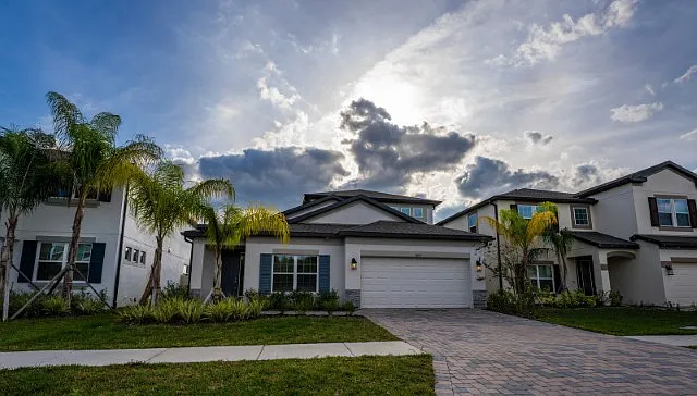2024 Built 4 Bedroom/3 Bath In K-Bar Ranch II — Photo 4