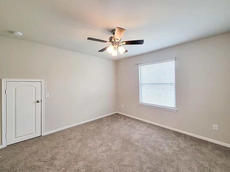 10423 Astor Point Trl — Photo 34