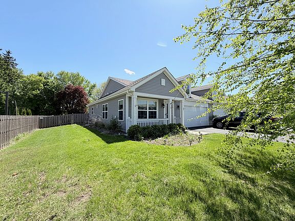 3rd image of 133 Norfolk Ln