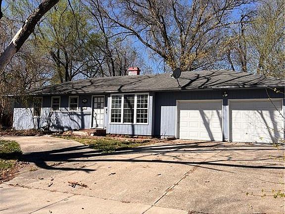 2nd image of 13624 Parker Ave