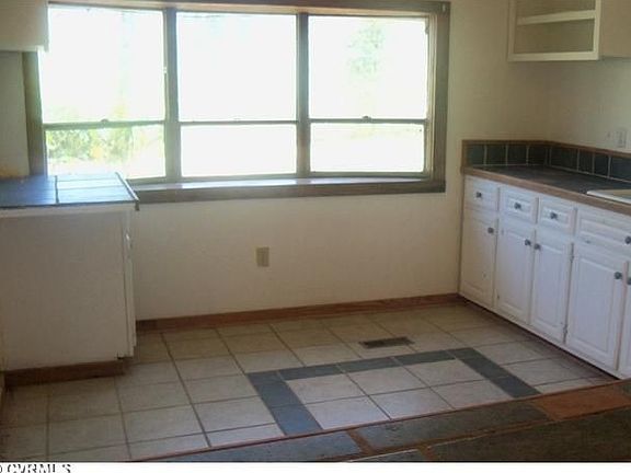 3rd image of 265 Bakers Branch Ln