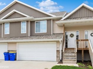 611 Riley Ln, West Branch, IA 52358