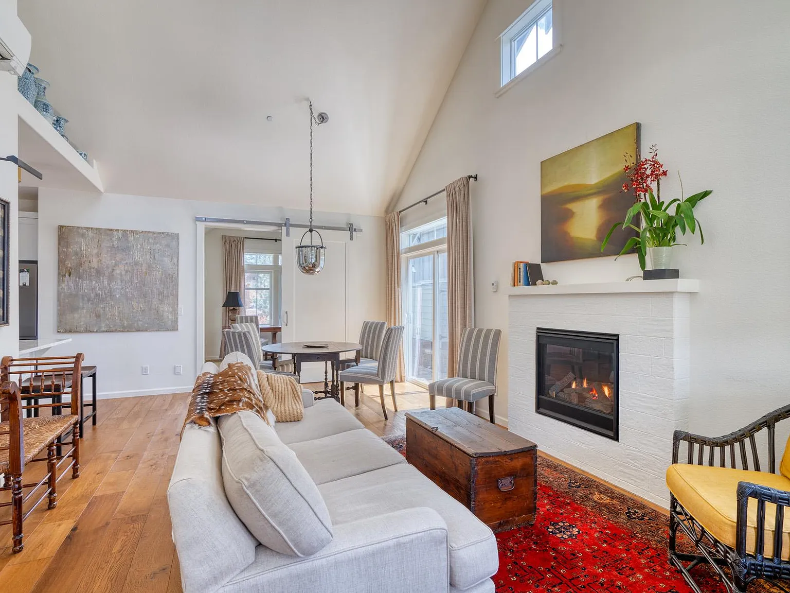 2439 Drouillard Ave — Photo 4