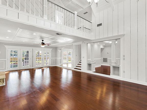 4th image of 5760 Avenida Marina