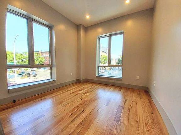 2nd image of 238 Tompkins Ave #2C