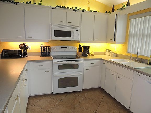 3rd image of 1785 Cherry Laurel Dr