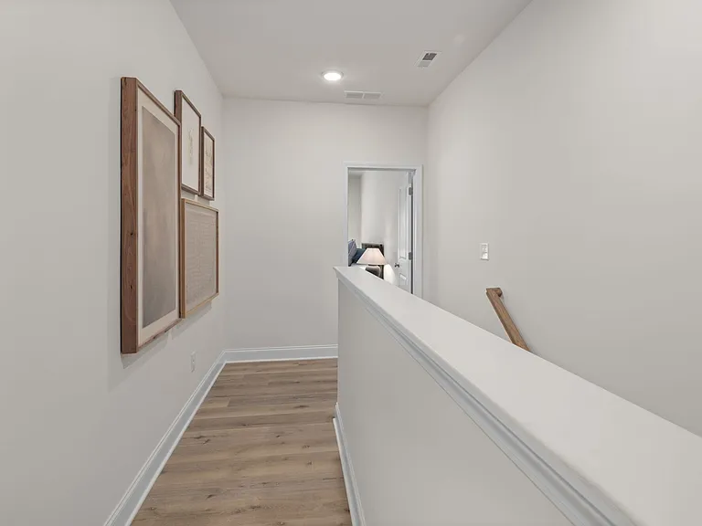 Avery — Photo 32