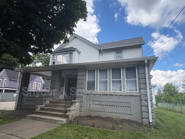 50 S Walnut St #1, Akron, OH 44303