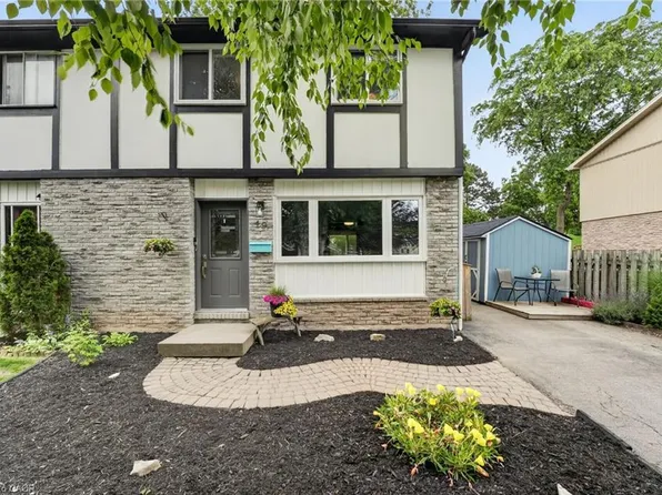 49 Birchpark Dr, Grimsby, ON L3M 4M9