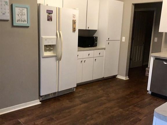 3rd image of 4414 NW 35th St