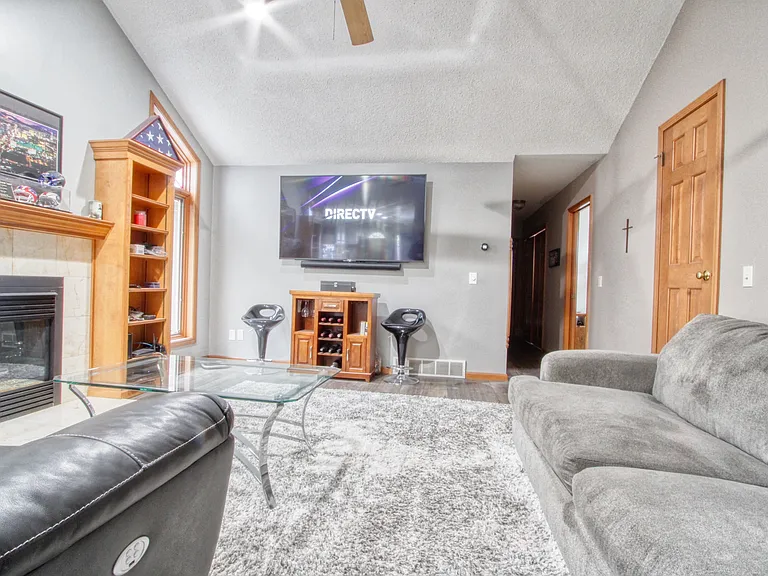 72 Delaney Ave — Photo 7