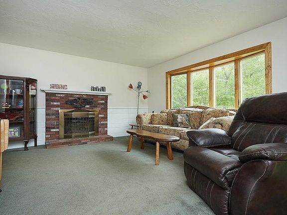 5th image of 249 Ponderosa Dr