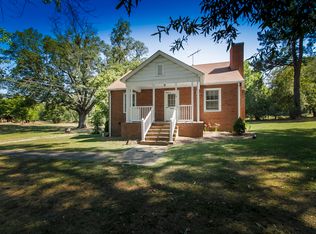 2465 Carolina Rd, Burlington, NC 27217