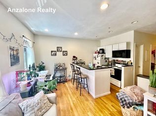 17 Thacher St APT 4, Boston, MA 02113