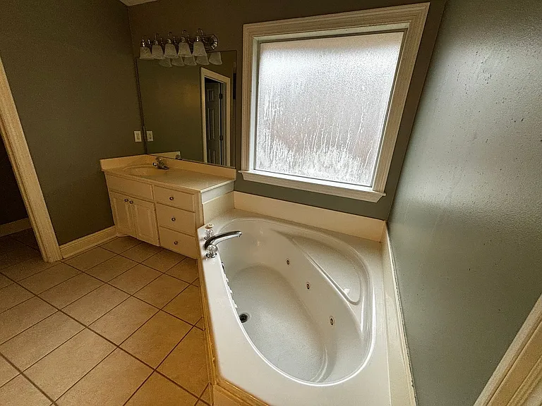 538 Brighton Cir — Photo 10